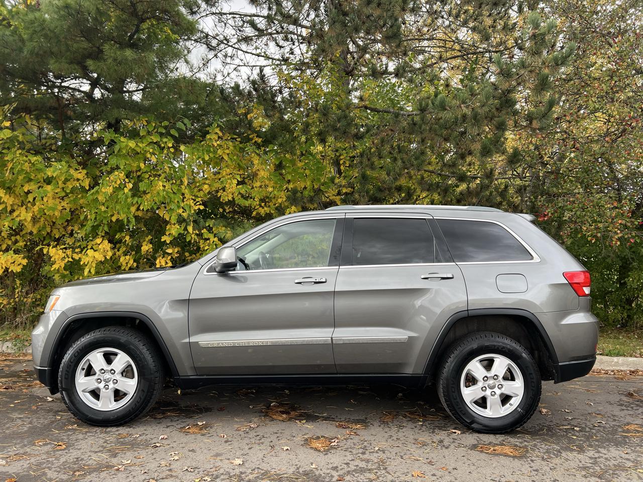 Jeep Grand Cherokee 4WD 4dr Laredo 2012