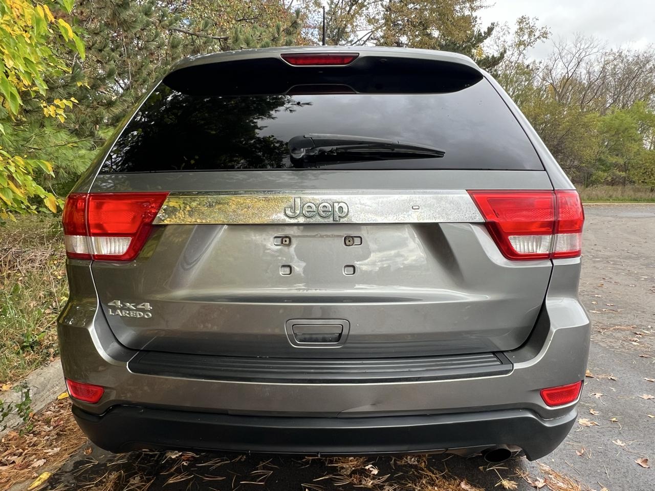 Jeep Grand Cherokee 4WD 4dr Laredo 2012