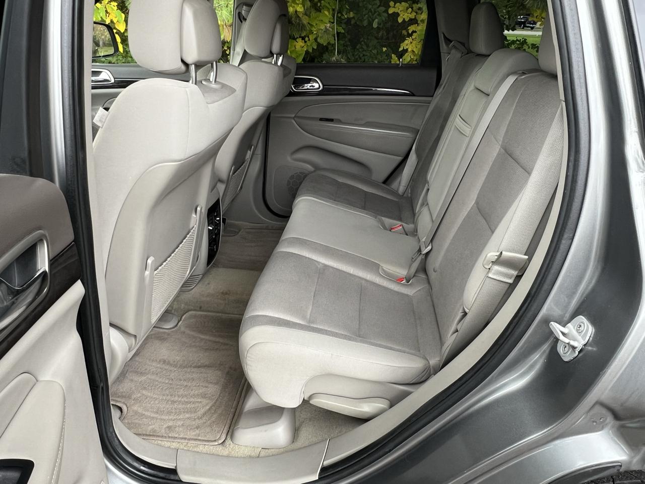Jeep Grand Cherokee 4WD 4dr Laredo 2012