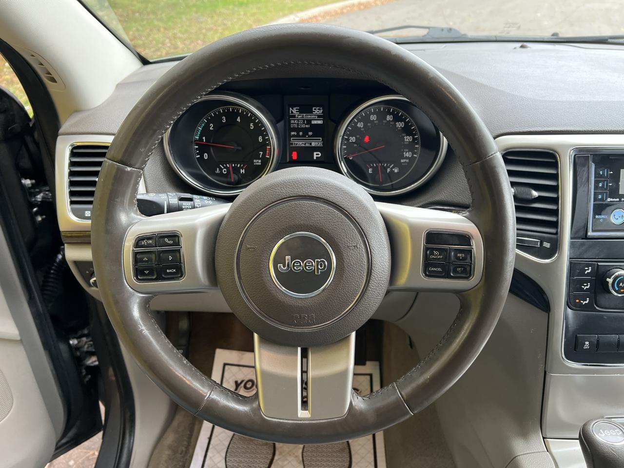 Jeep Grand Cherokee 4WD 4dr Laredo 2012