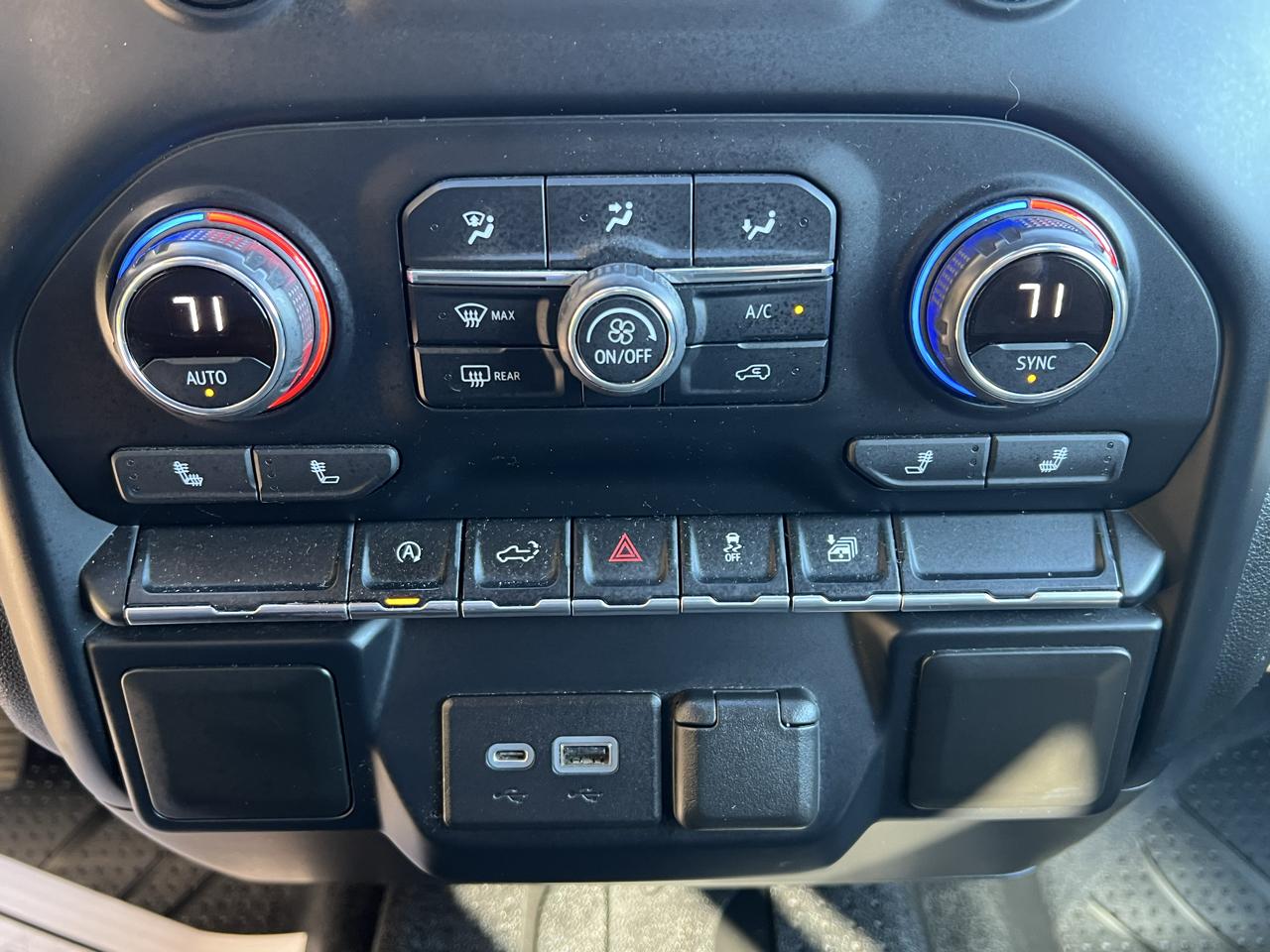 Chevrolet Silverado 1500 4WD Crew Cab 157" LT 2021