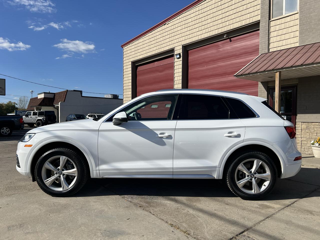 Audi Q5 Premium Plus 45 TFSI quattro 2020