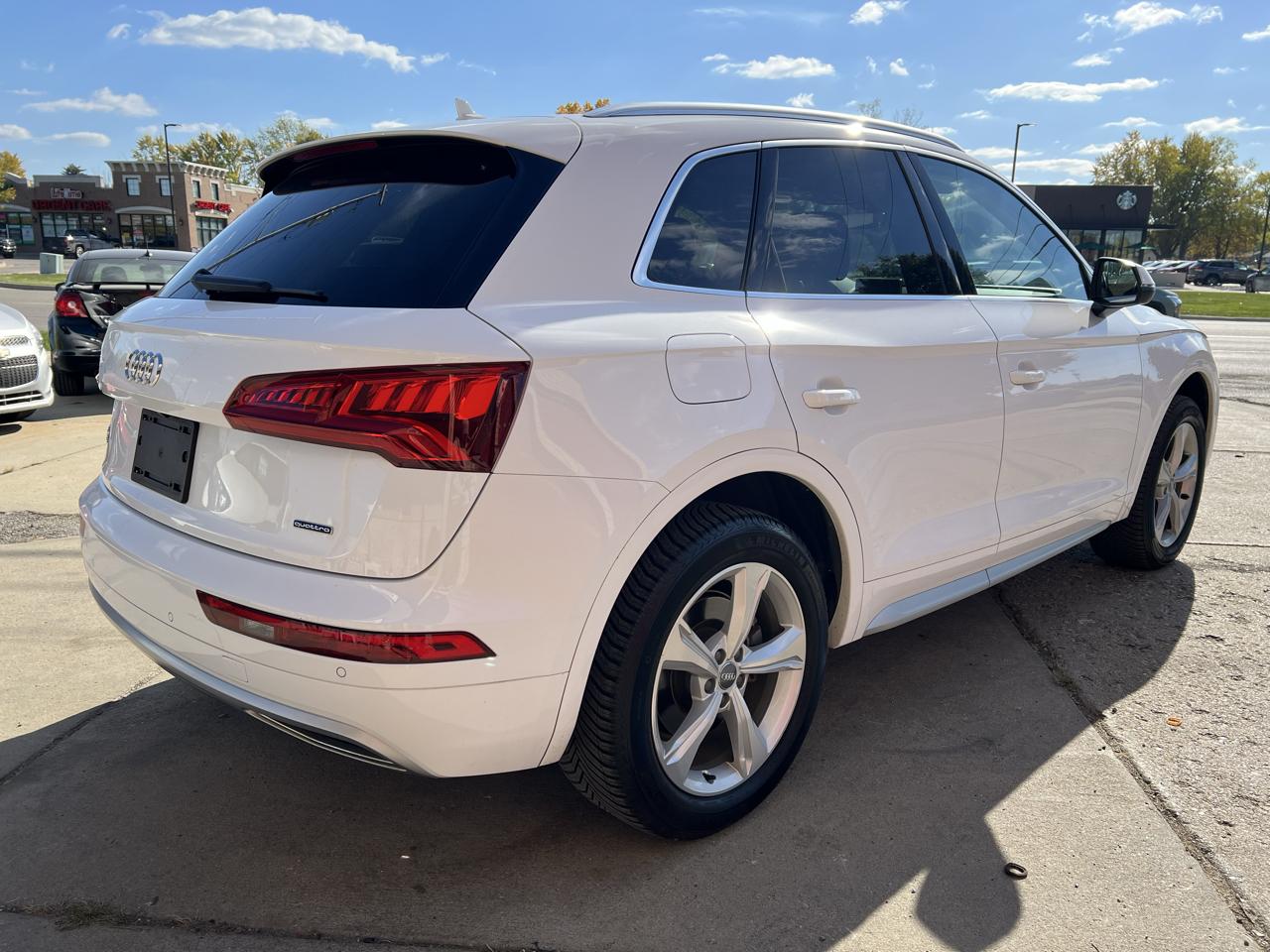 Audi Q5 Premium Plus 45 TFSI quattro 2020