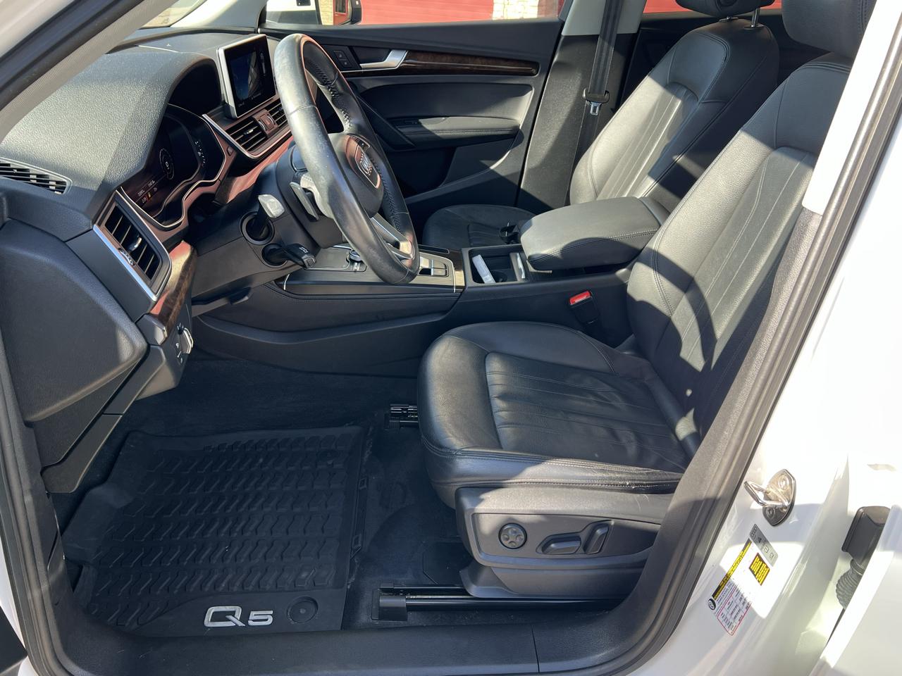 Audi Q5 Premium Plus 45 TFSI quattro 2020