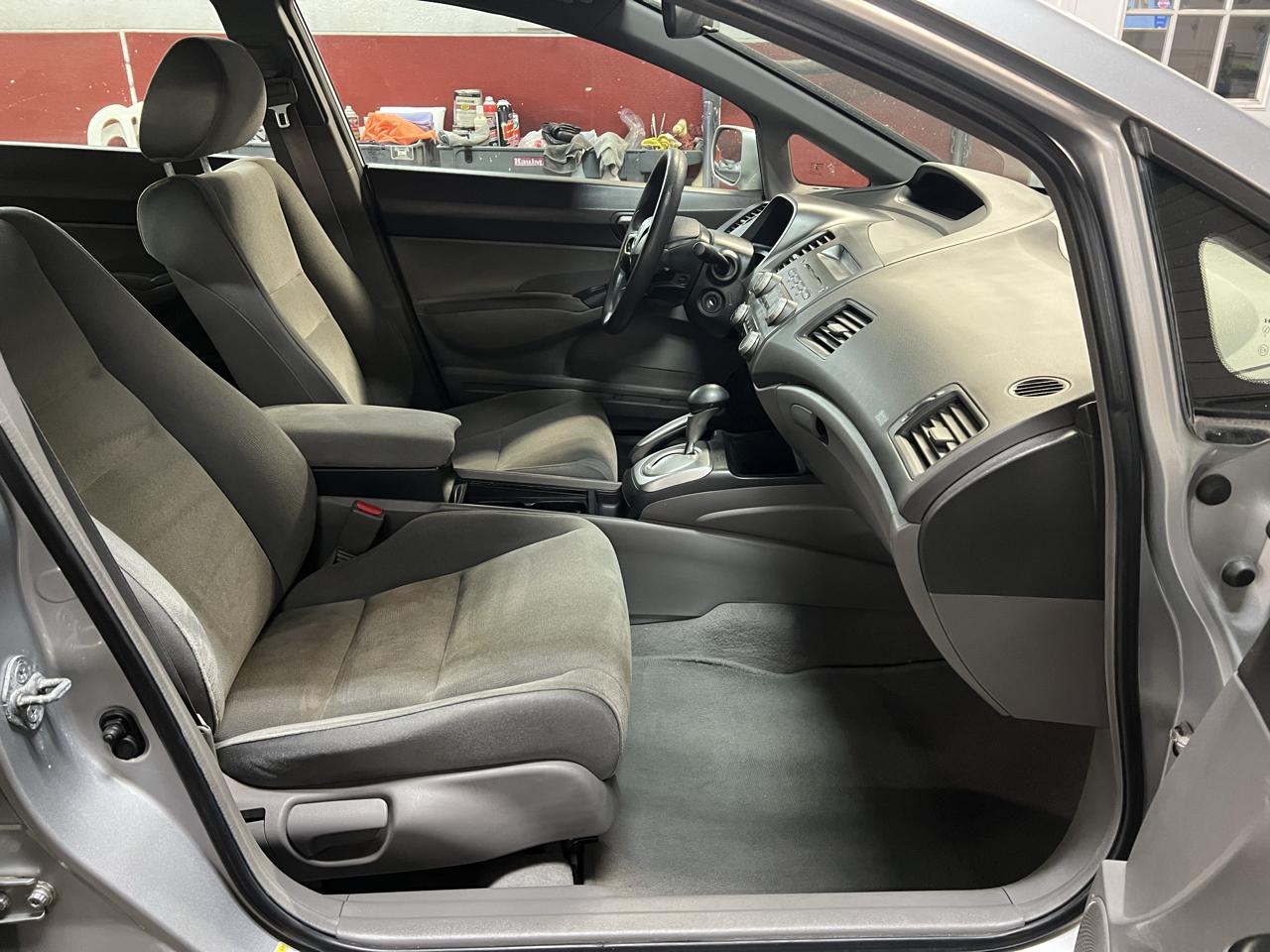 Honda Civic Sdn LX AT 2006