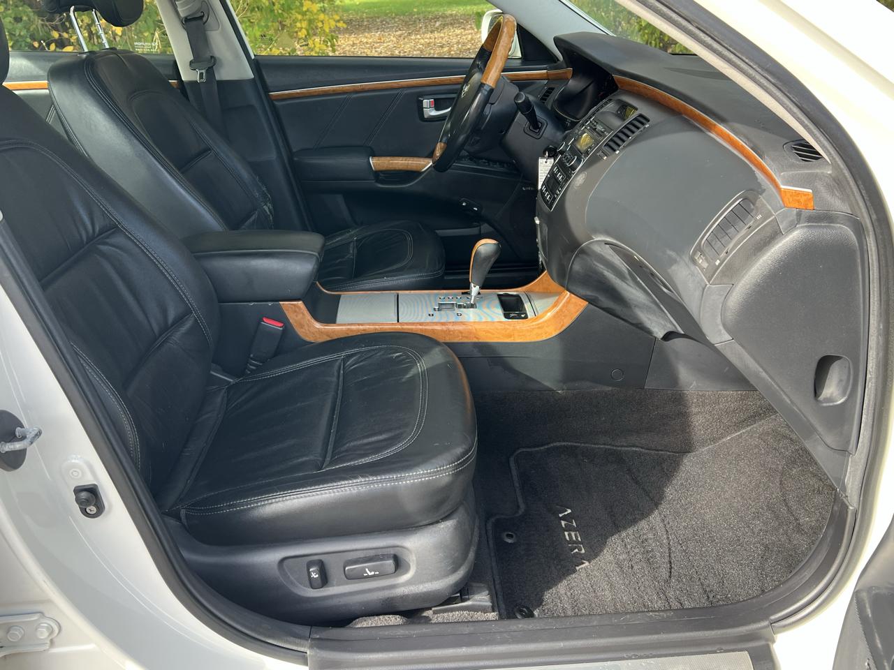 Hyundai Azera 4dr Sdn Limited 2008