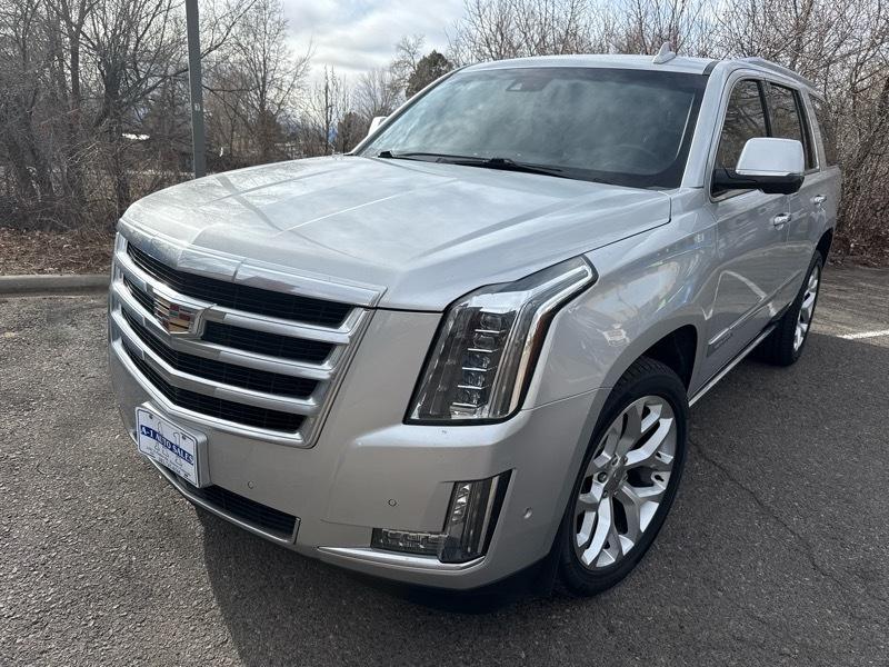 Cadillac Escalade Premium 4WD 2018
