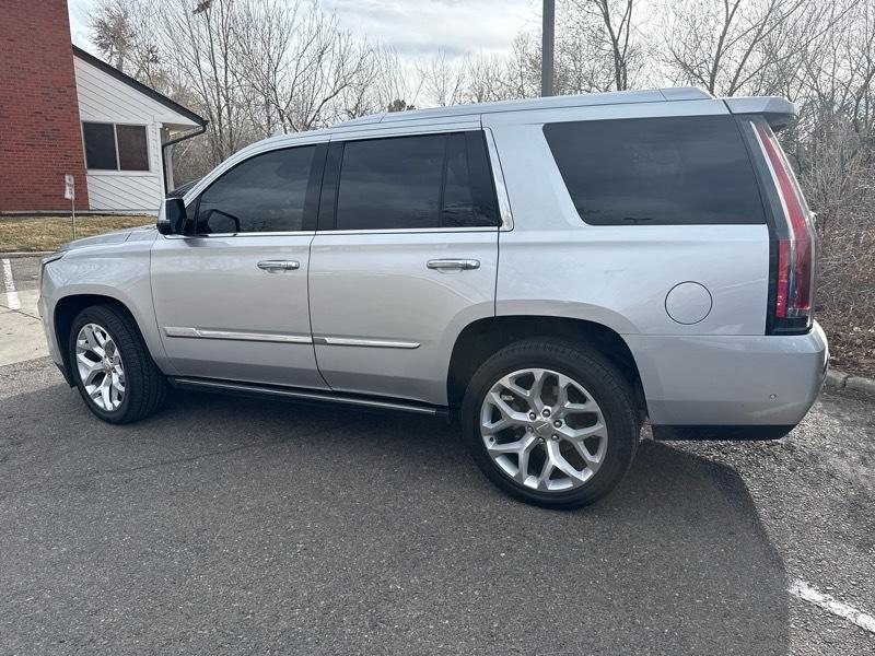 Cadillac Escalade Premium 4WD 2018