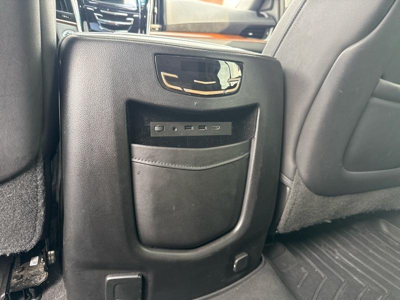 Cadillac Escalade Premium 4WD 2018