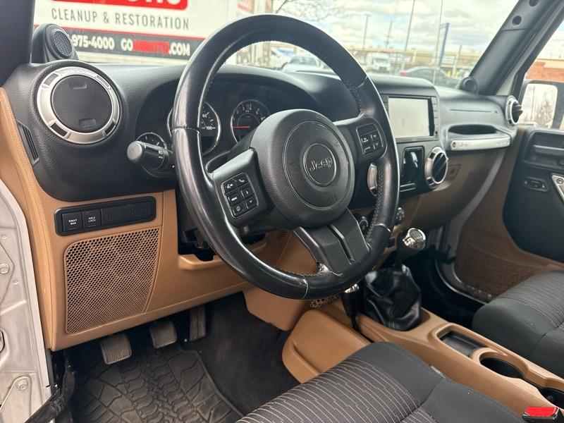 Jeep Wrangler Unlimited Rubicon 4WD 2011