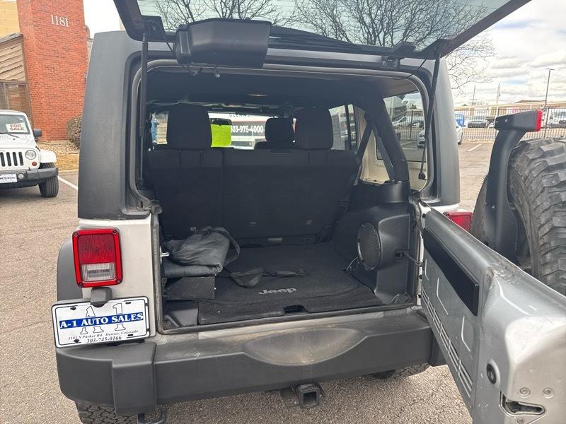 Jeep Wrangler Unlimited Rubicon 4WD 2011