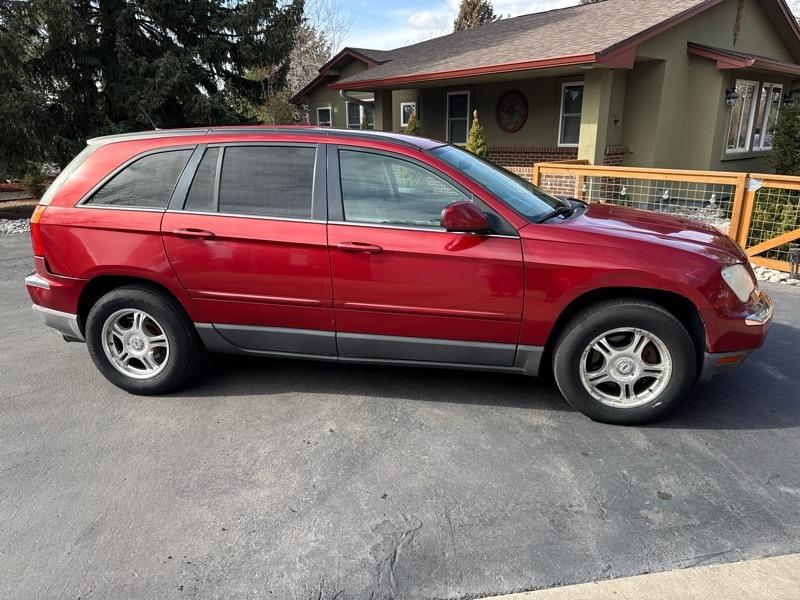 Chrysler Pacifica Touring FWD 2007