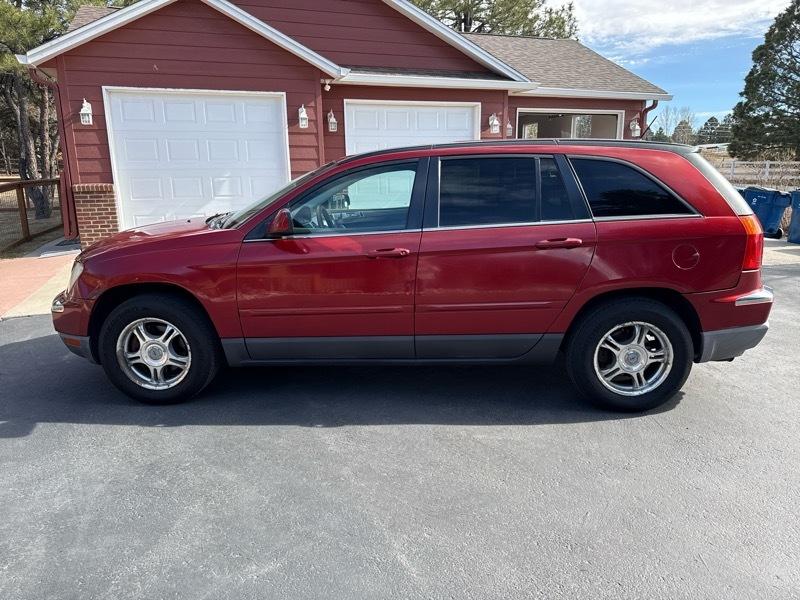 Chrysler Pacifica Touring FWD 2007