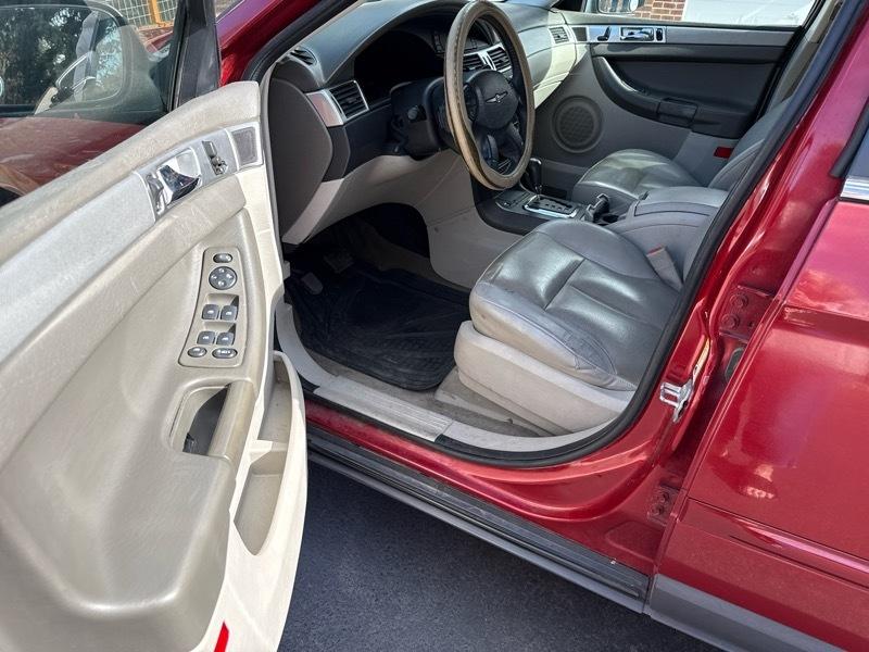Chrysler Pacifica Touring FWD 2007