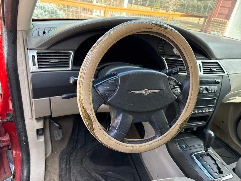 Chrysler Pacifica Touring FWD 2007