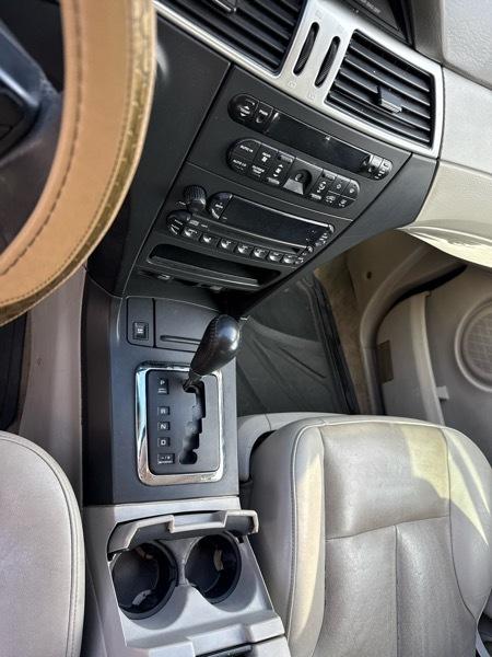 Chrysler Pacifica Touring FWD 2007