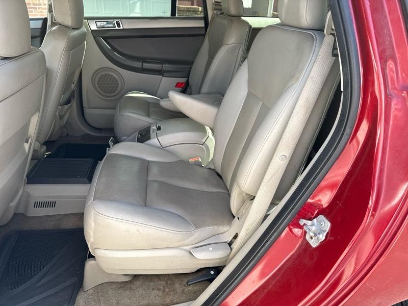 Chrysler Pacifica Touring FWD 2007