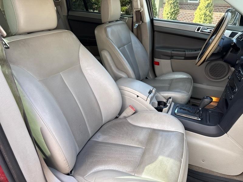 Chrysler Pacifica Touring FWD 2007