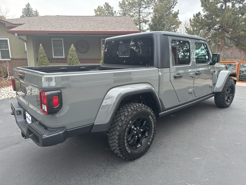 Jeep Gladiator Willys Sport 4x4 *Ltd Avail* 2021