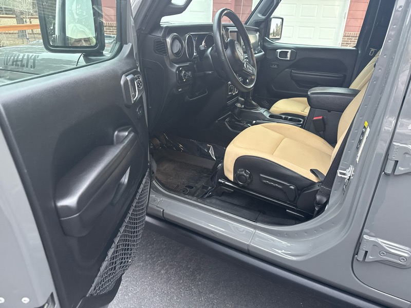 Jeep Gladiator Willys Sport 4x4 *Ltd Avail* 2021