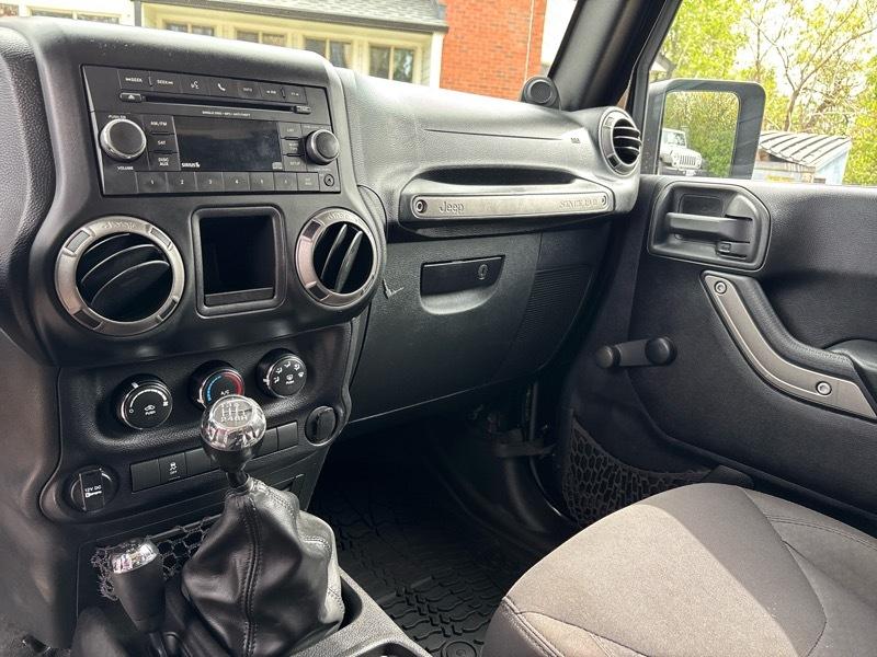 Jeep Wrangler Sport 4WD 2014