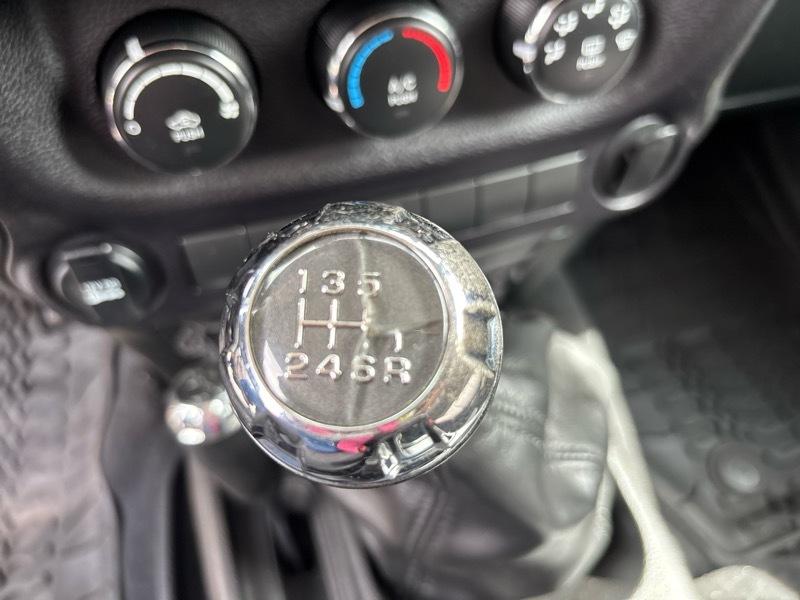 Jeep Wrangler Sport 4WD 2014
