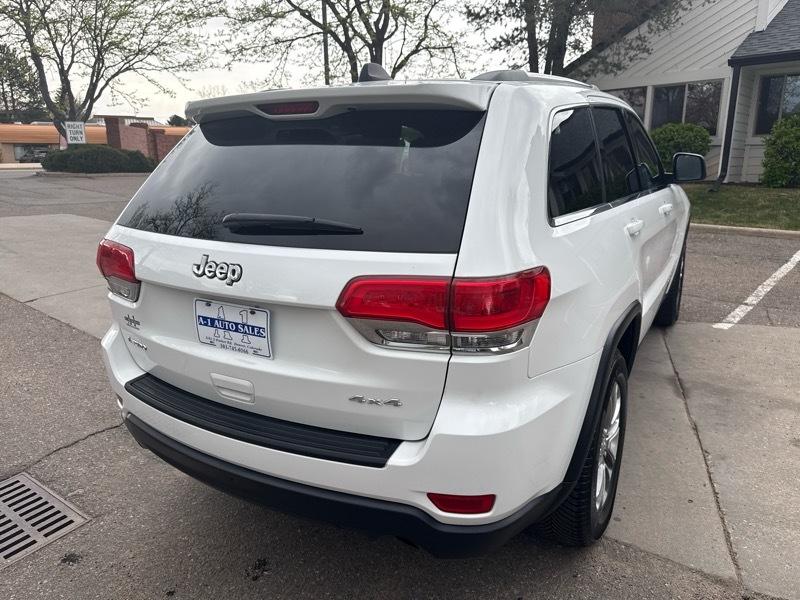 Jeep Grand Cherokee Laredo 4WD 2016