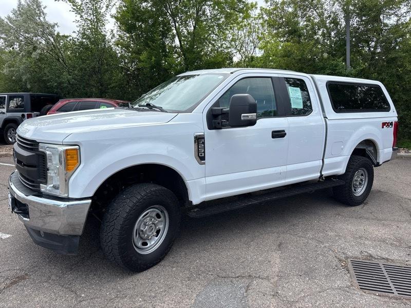 Ford F-250 SD FX4 SuperCab 4WD 2017