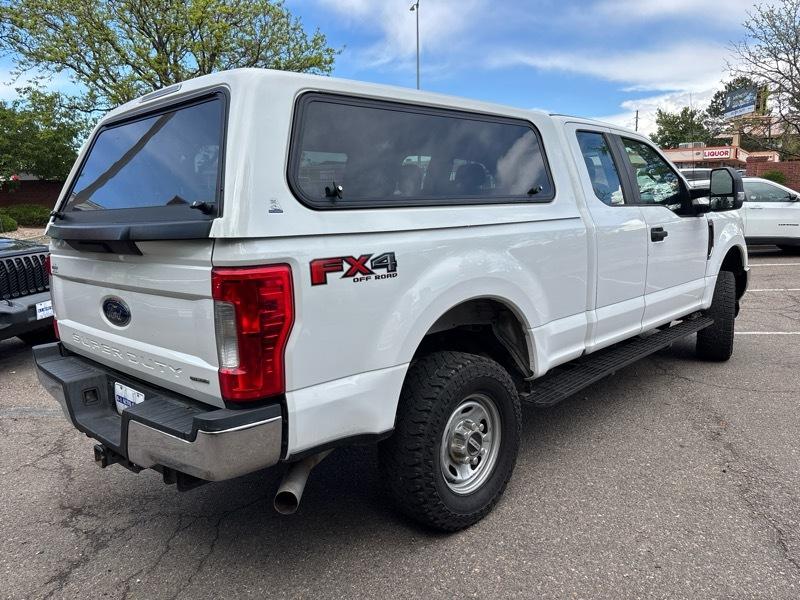 Ford F-250 SD FX4 SuperCab 4WD 2017