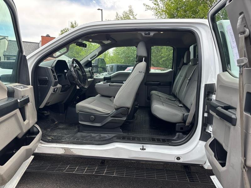 Ford F-250 SD FX4 SuperCab 4WD 2017