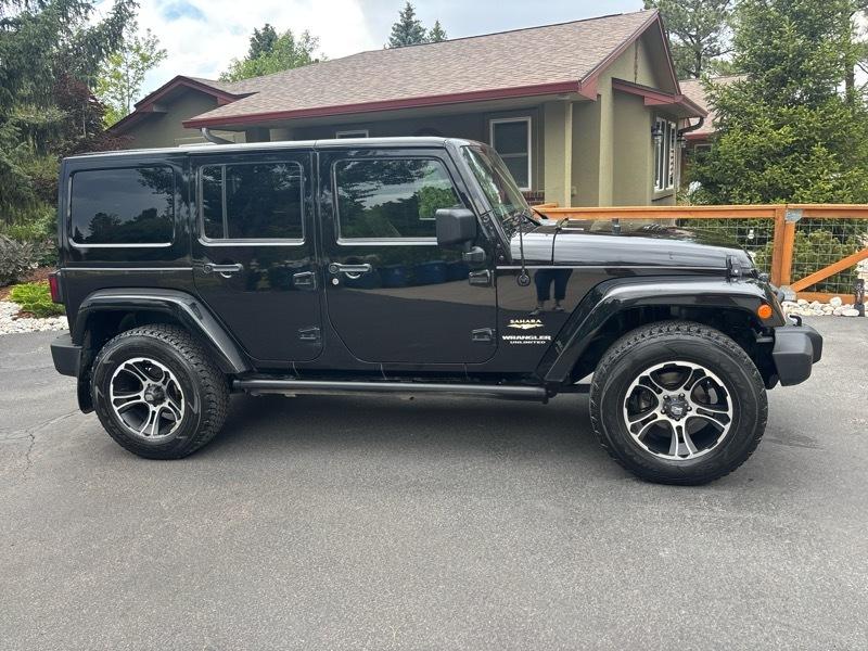 Jeep Wrangler Unlimited Sahara 4WD 2014