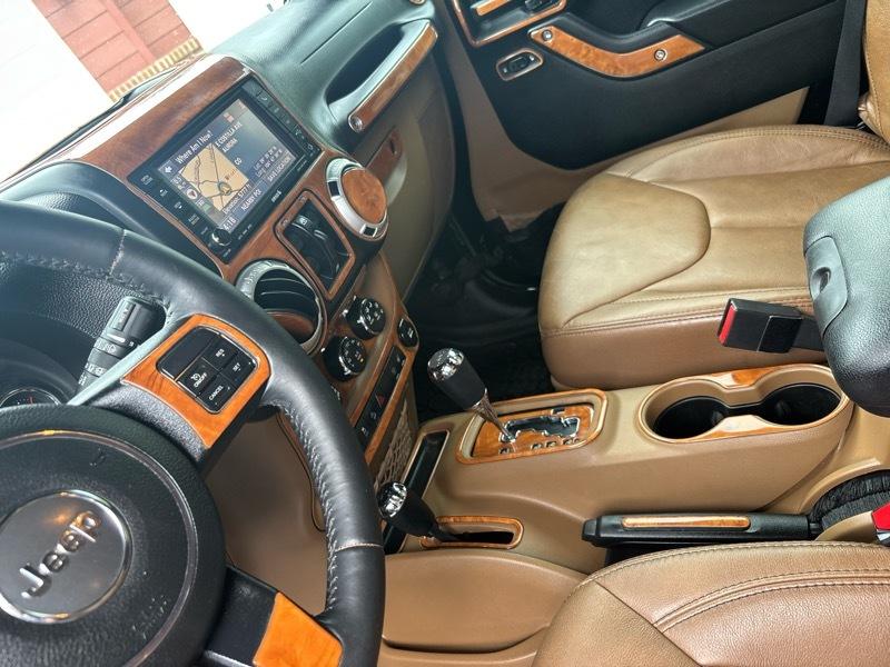 Jeep Wrangler Unlimited Sahara 4WD 2014