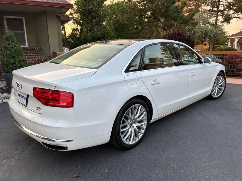 Audi A8 4.0T Sedan L quattro Tiptronic 2014