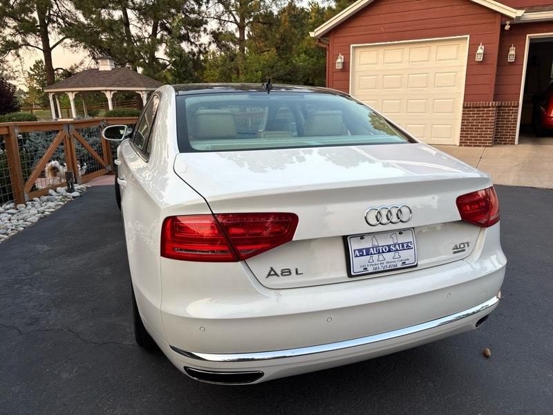 Audi A8 4.0T Sedan L quattro Tiptronic 2014