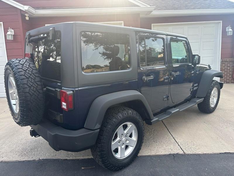 Jeep Wrangler Unlimited Sport 4WD 2013