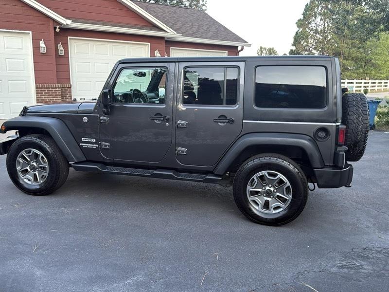 Jeep Wrangler Unlimited Sport 4WD 2017