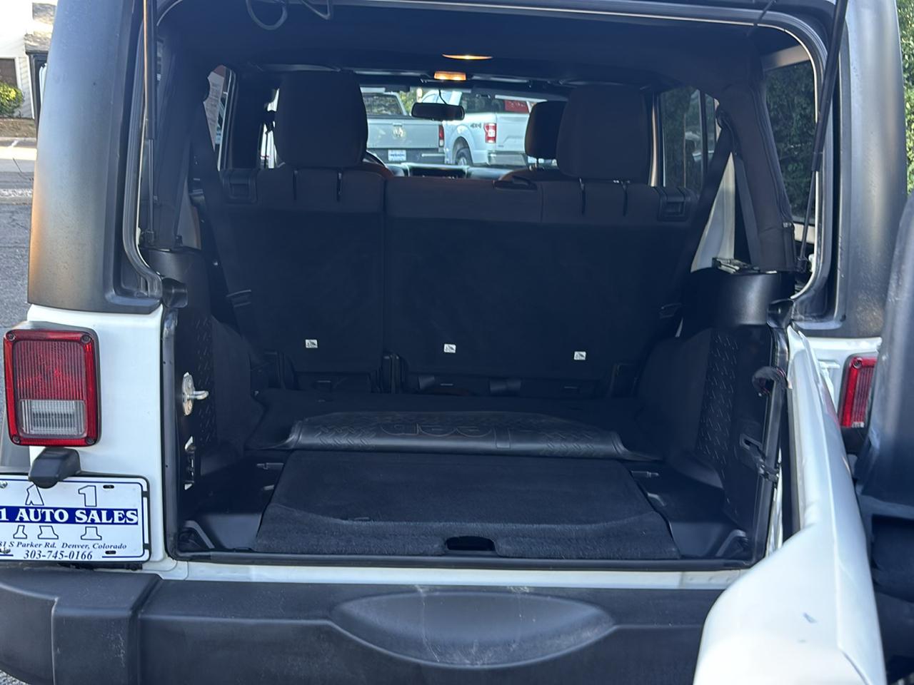 Jeep Wrangler Unlimited Sport 4WD 2015