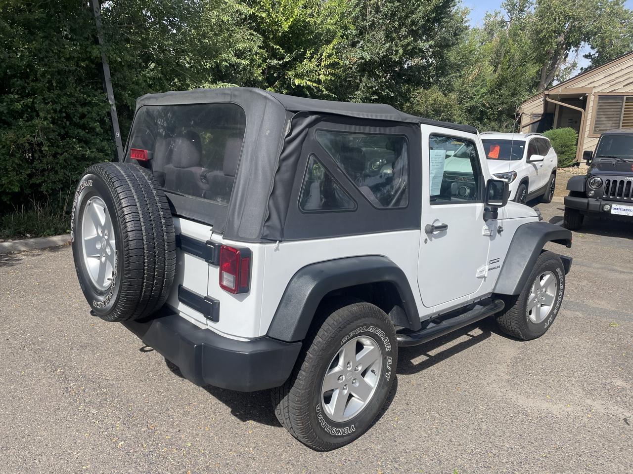 Jeep Wrangler Sport 4WD 2015