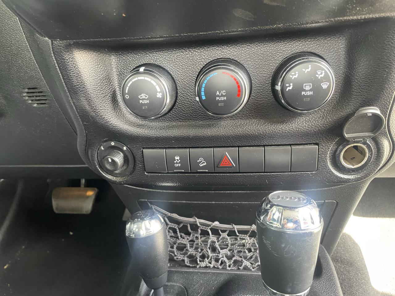 Jeep Wrangler Sport 4WD 2015