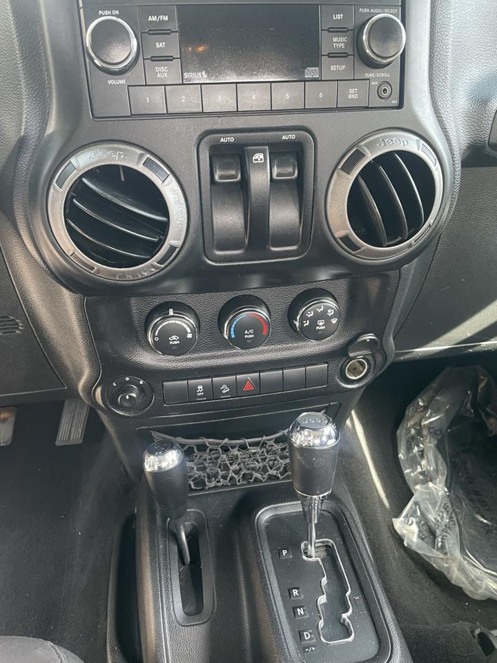 Jeep Wrangler Sport 4WD 2015