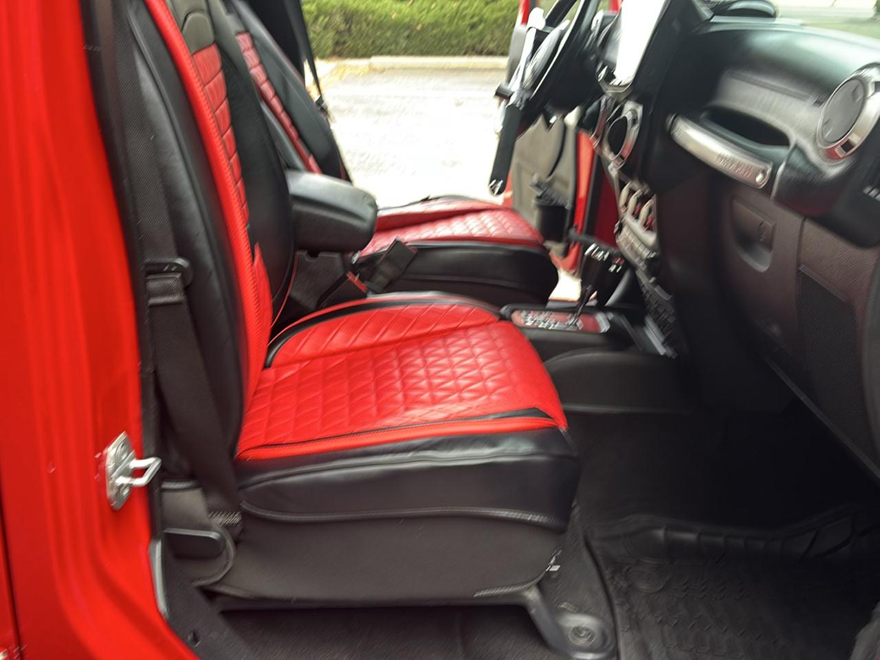 Jeep Wrangler Unlimited Rubicon 4WD 2014