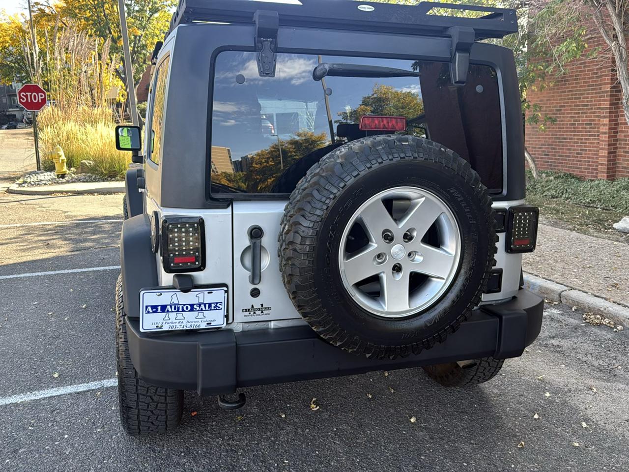 Jeep Wrangler photo 7