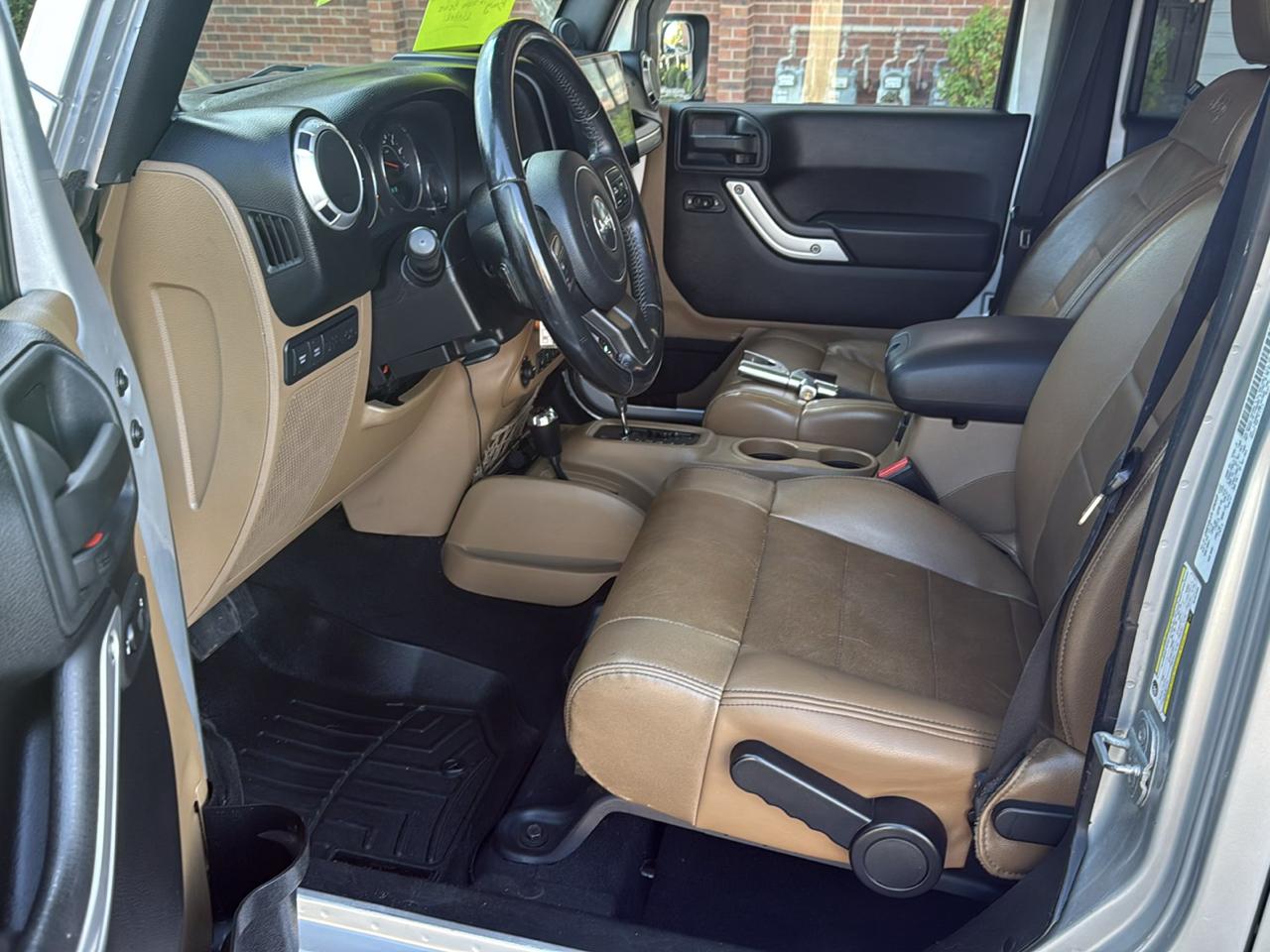 Jeep Wrangler photo 11