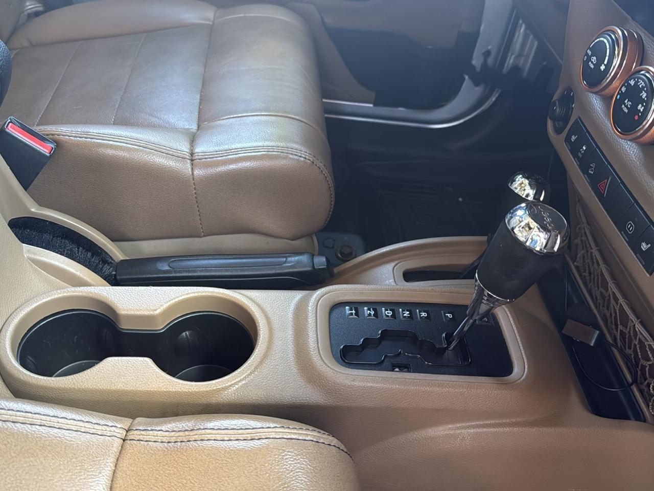 Jeep Wrangler photo 18
