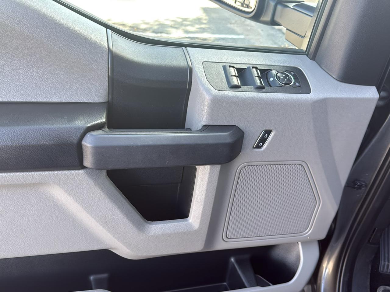 Ford F-150 photo 13