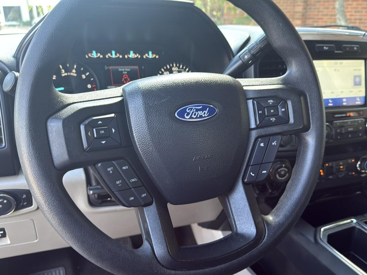 Ford F-150 photo 15
