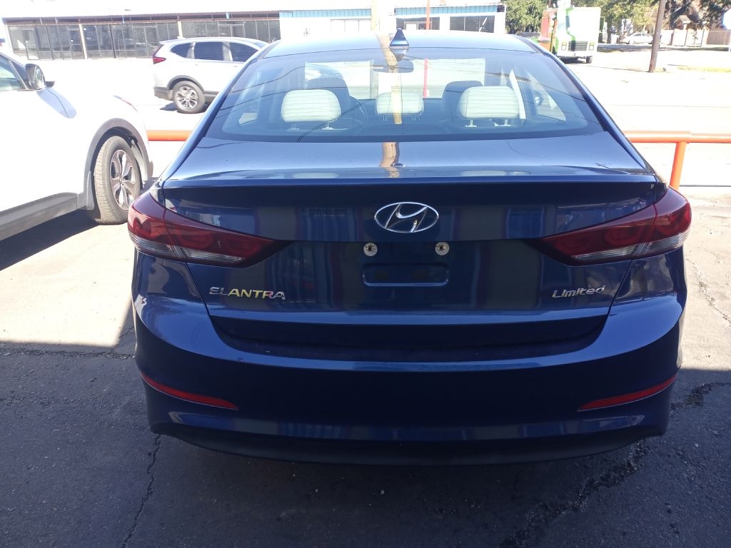 Hyundai Elantra Value Edition 6A 2017