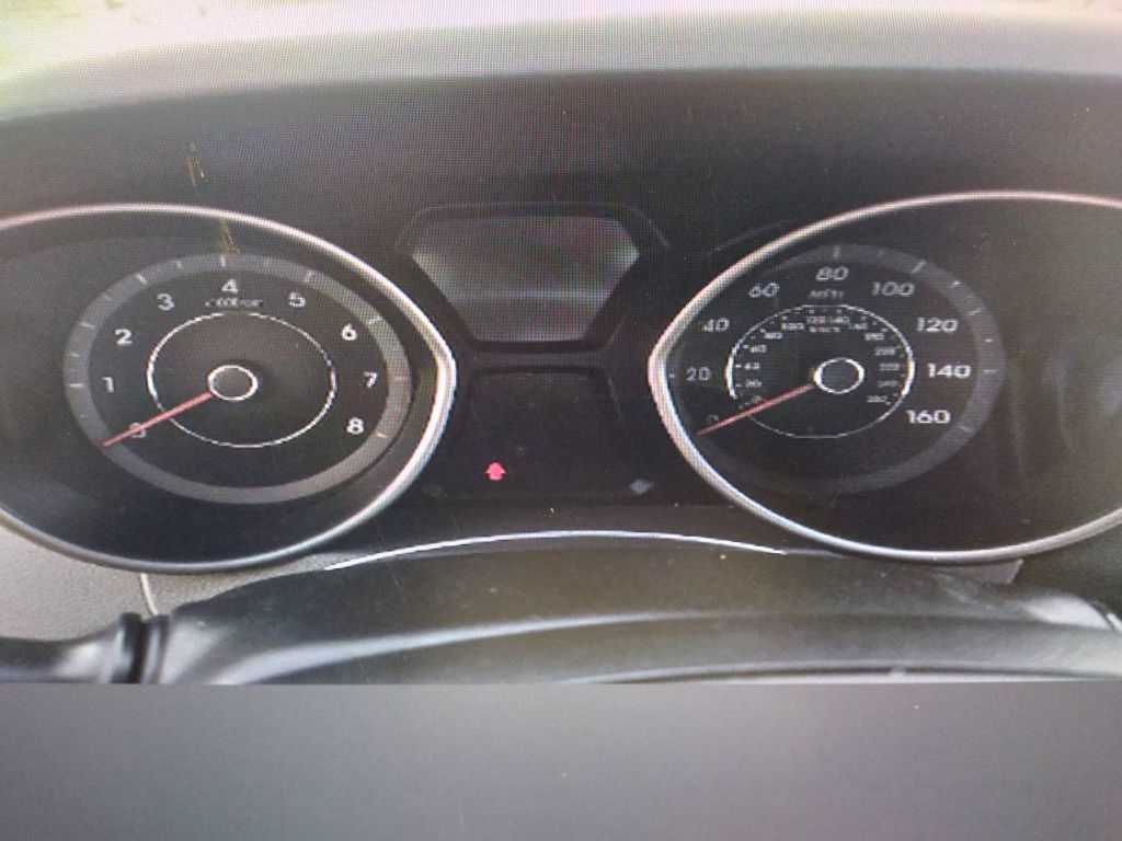 Hyundai Elantra SE 6AT 2015