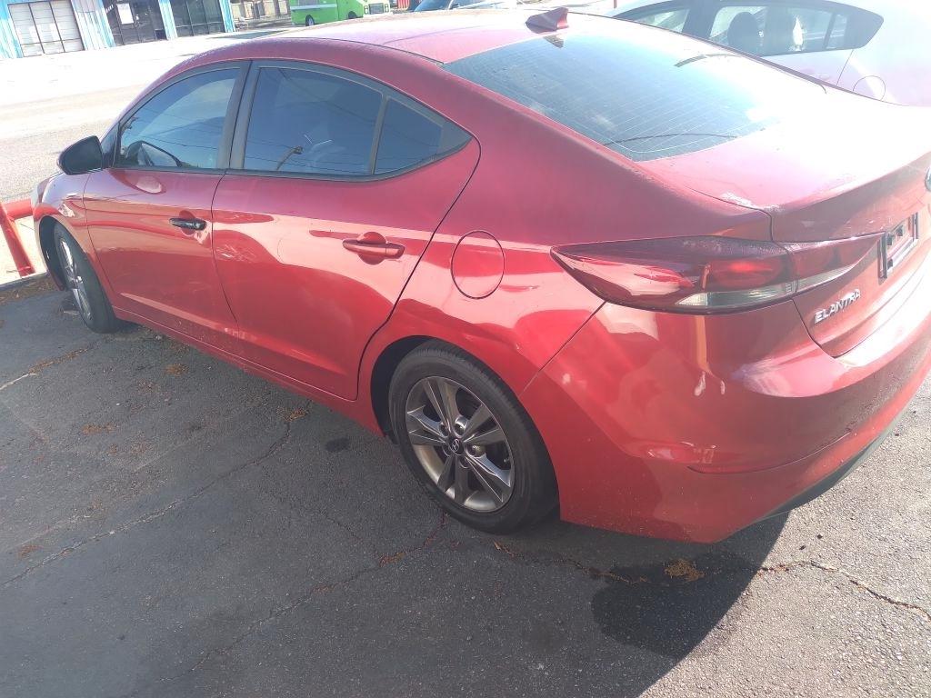 Hyundai Elantra Value Edition 6A 2017