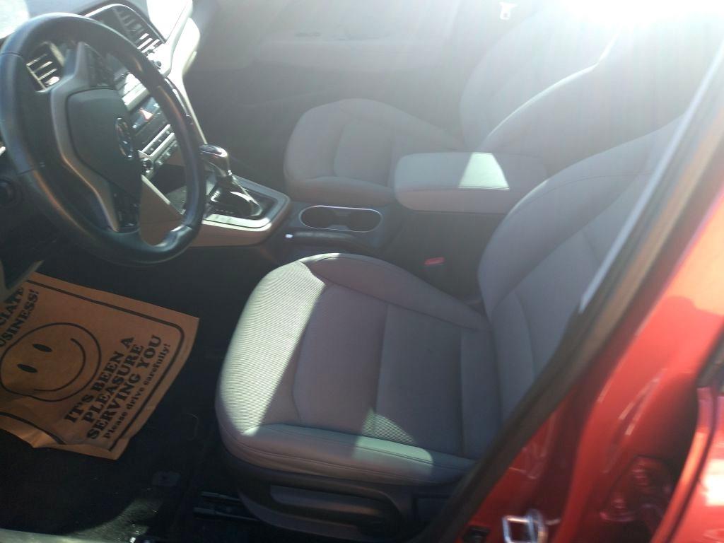 Hyundai Elantra Value Edition 6A 2017